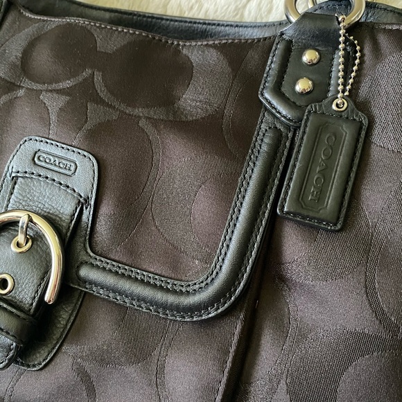 Coach Handbag - Picture 3 of 9